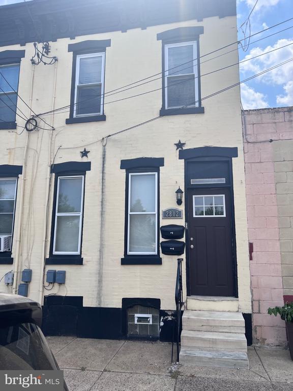 Building Photo - 2812 E Clearfield St