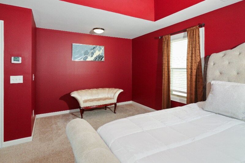 Building Photo - 4010 Lake Manor Way