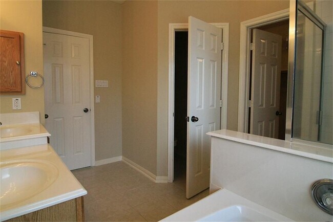 Building Photo - 18611 Dural Dr