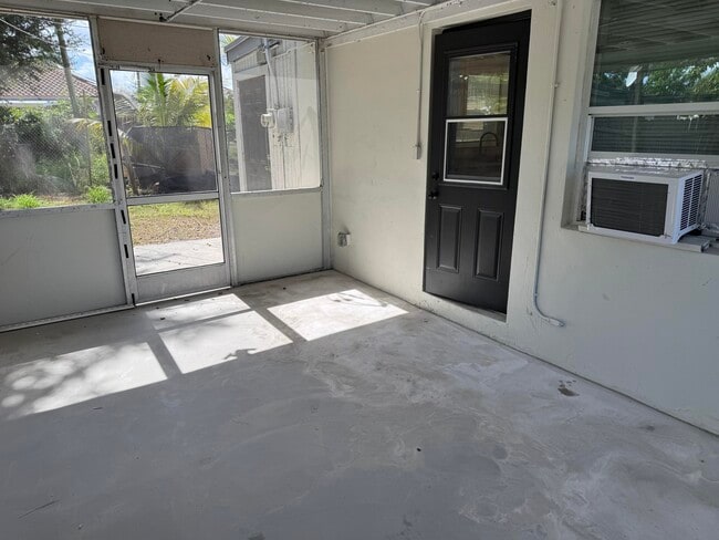 Building Photo - 110 Old Spanish Trail