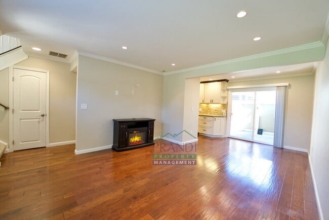 Building Photo - 1 Oliva Dr