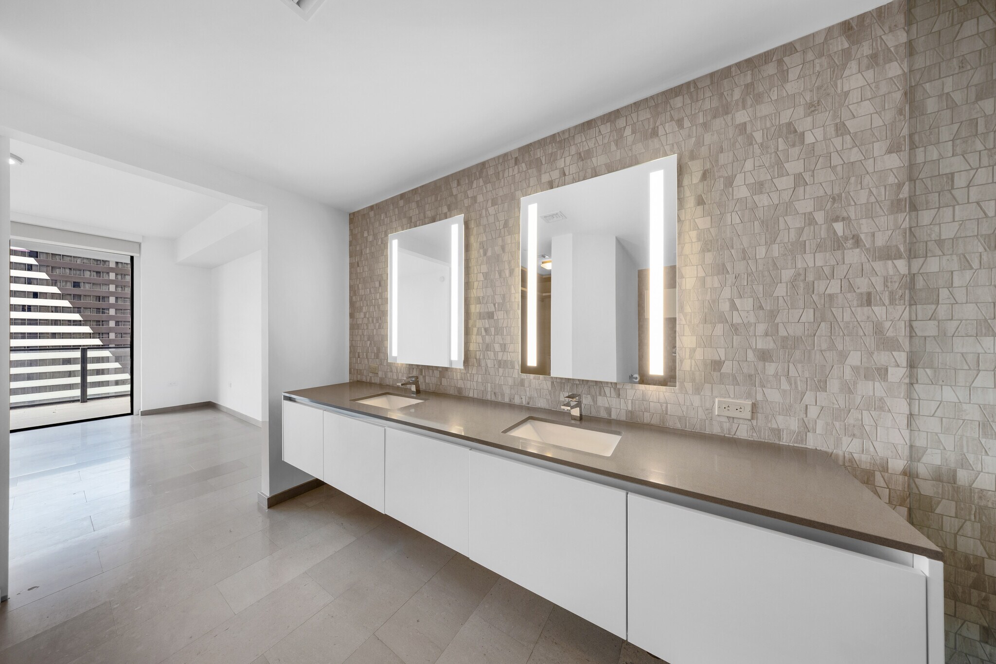 Building Photo - 88 SW 7th St