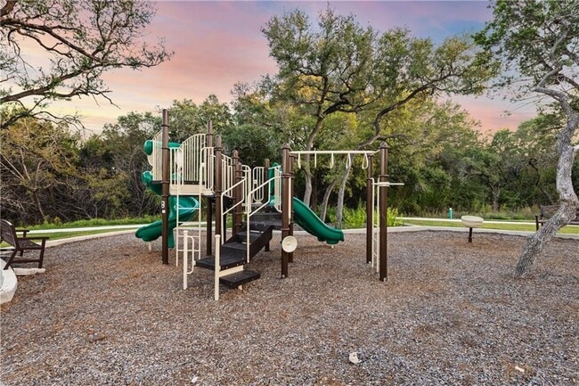 Building Photo - 779 Founders Ridge