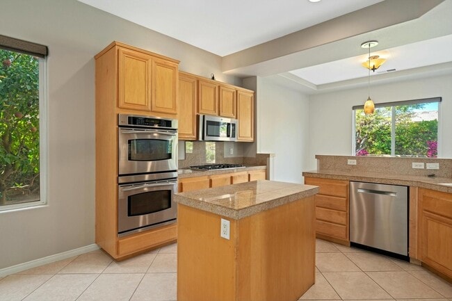 Building Photo - 79862 Amora Dr