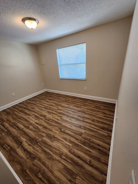 Bedroom - 409 80th St