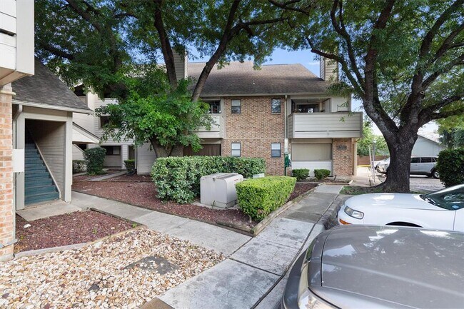 Building Photo - 2500 Burleson Rd