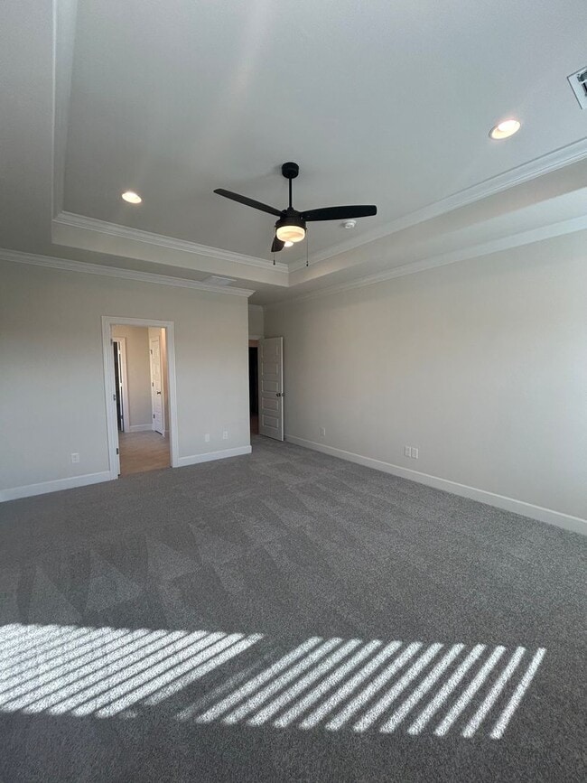 Building Photo - Beautiful Modern Home in Pea Ridge!