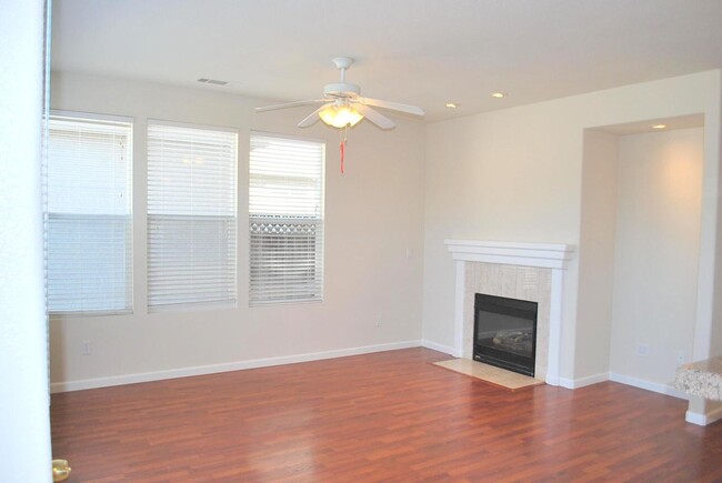 Building Photo - Bright 2 Story Home In Great Dublin Ranch ...