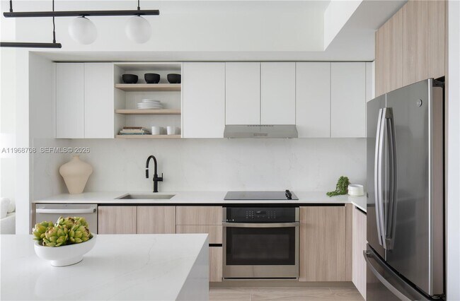 Building Photo - 3900 Alton Rd