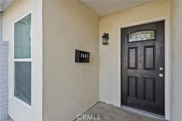 Building Photo - 9641 Comanche Ave