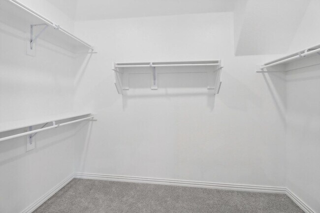 Building Photo - 1200 Milfoil Dr