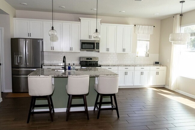 Building Photo - 4288 Hibiscus Bloom Dr