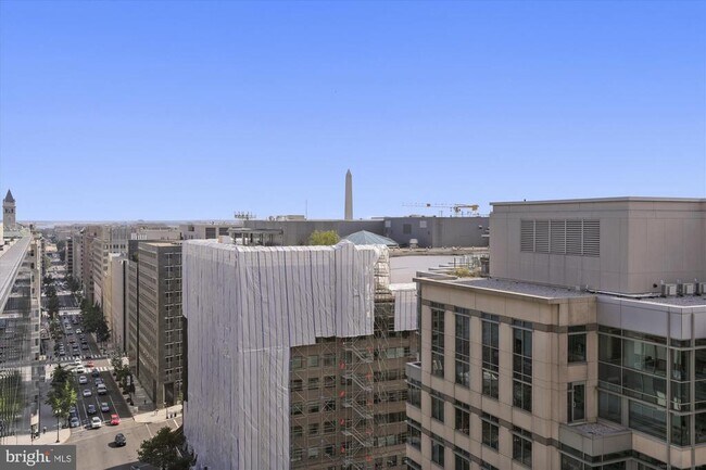 Building Photo - 1150 K St NW