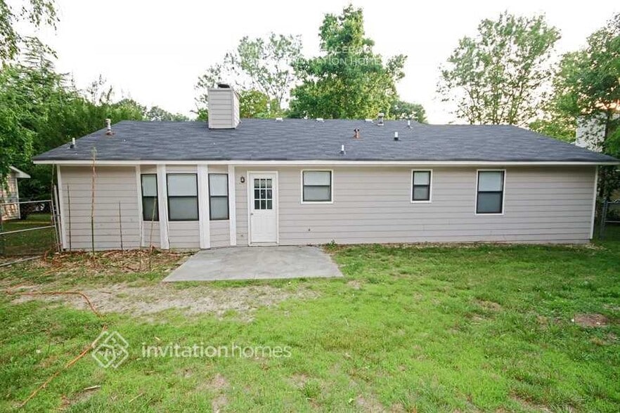 Building Photo - 4292 Gravitt Pl NW