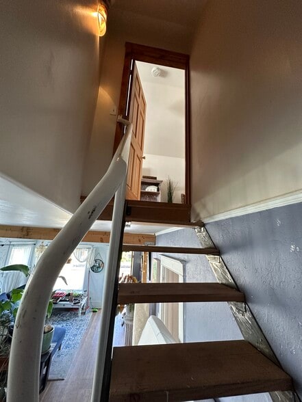 Building Photo - 850 Elrod Ave