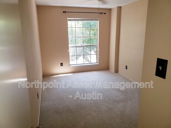 Building Photo - 13343 Black Canyon Dr