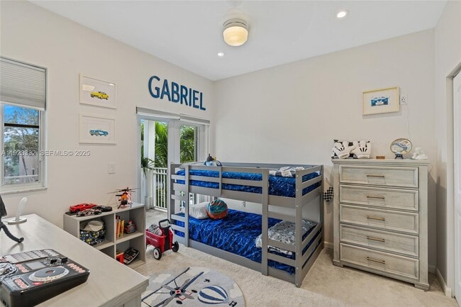 Building Photo - 396 NE 33rd Terrace