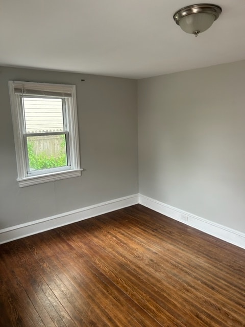 Building Photo - 324 Dayton St