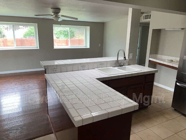 Building Photo - 6306 Trajan Dr