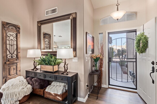 Building Photo - 10853 W Manzanita Dr