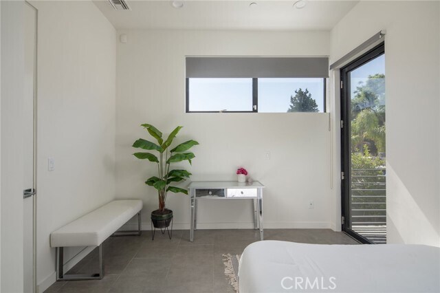 Building Photo - 1616 Amherst Ave