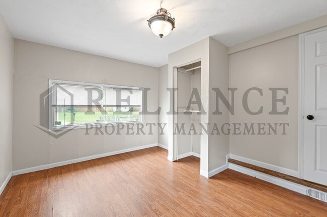 Building Photo - 1523 Matlock Dr