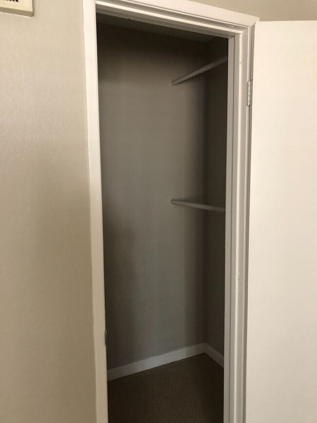 Building Photo - 1 BED/1 BATH CONDO NEAR LA JOLLA VILLAGE