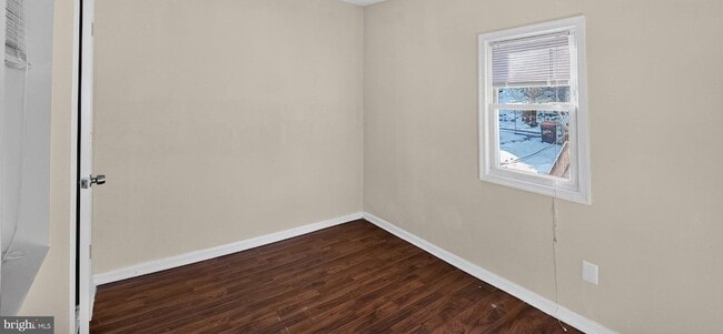Building Photo - 1255 Meigs Pl NE