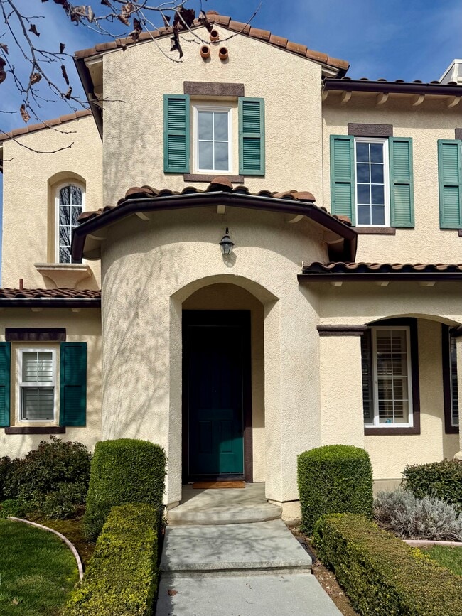 Building Photo - 2490 Muirfield Way