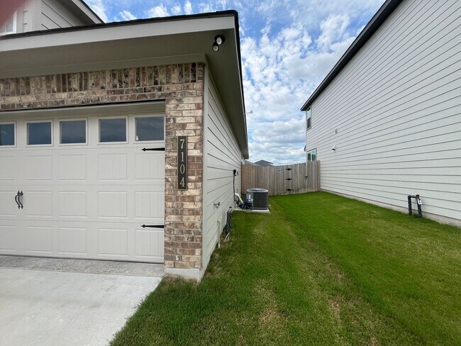 Building Photo - Brand New 2024 Stylecraft Home | 3 Bed | 2...