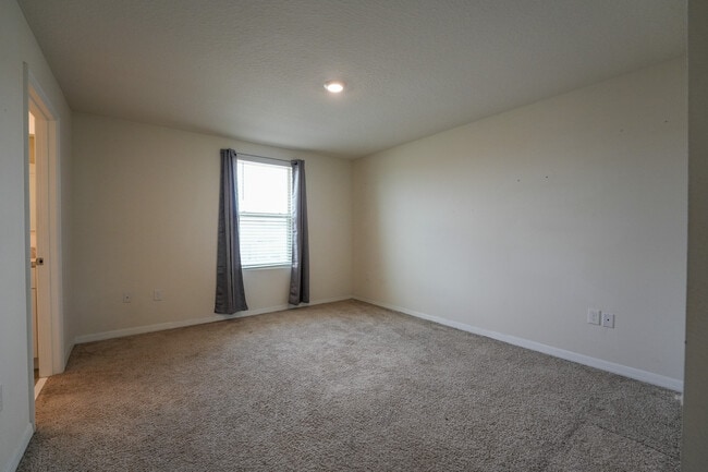Building Photo - 1804 Katz Crossing Dr
