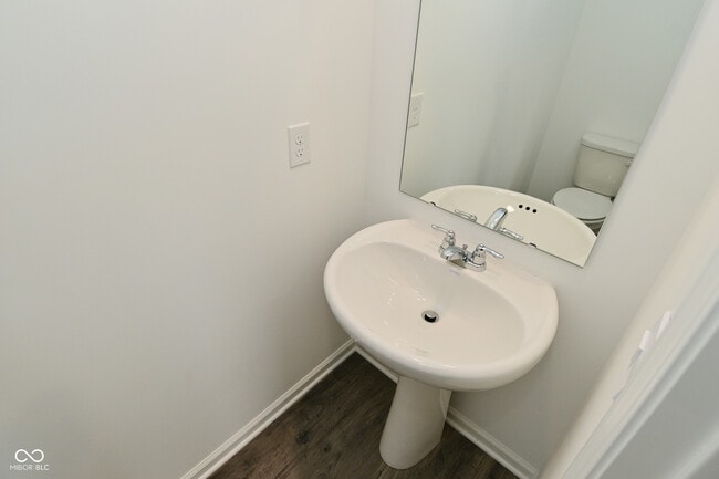 Building Photo - 6296 Wasco Dr