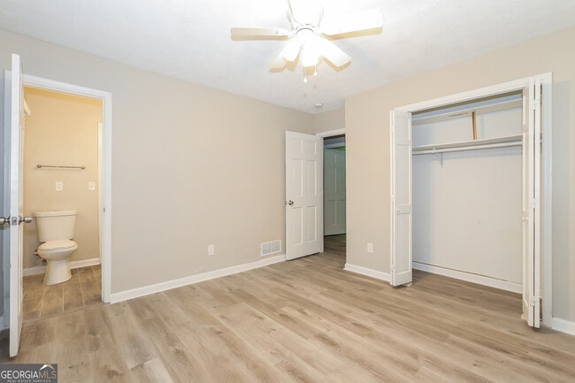 Building Photo - 2673 Green Valley Ct