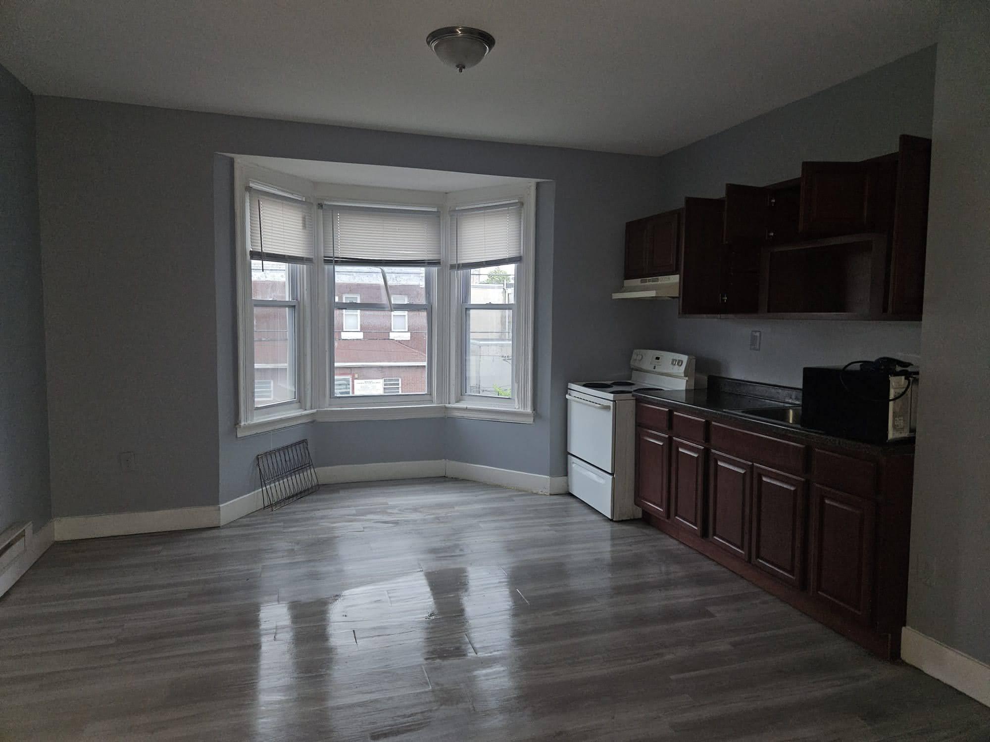 Building Photo - 5210 Master St