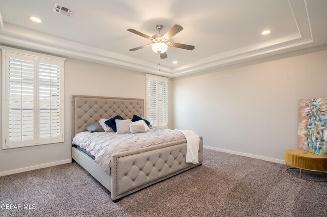 Building Photo - 252 Emerald Sun Dr