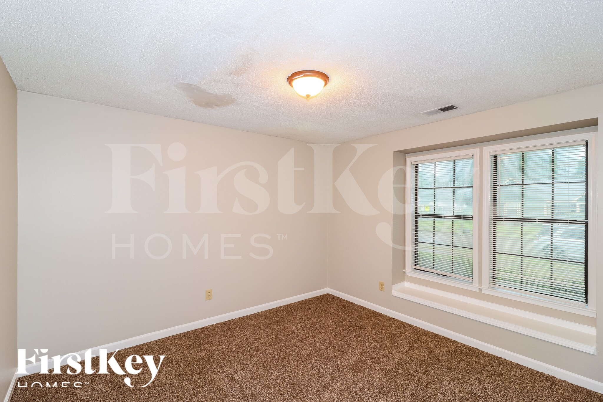 Building Photo - 6990 Scepter Cove