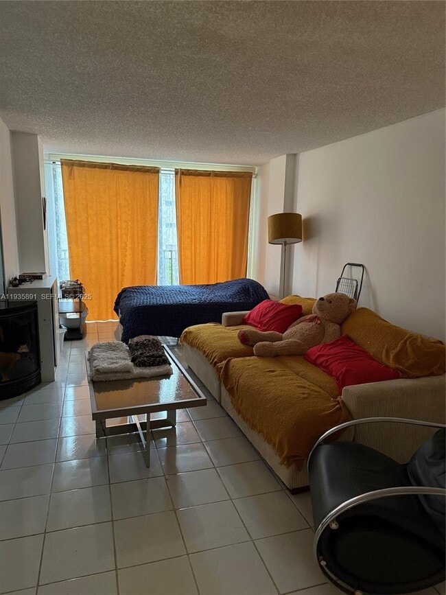 Building Photo - 16909 N Bay Rd