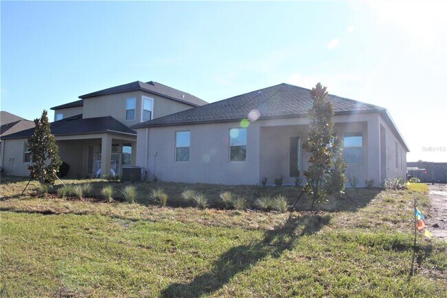 Building Photo - 9077 Shadyside Ln