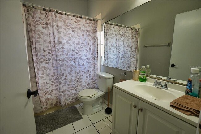 Building Photo - 11702 Cuxham Dr