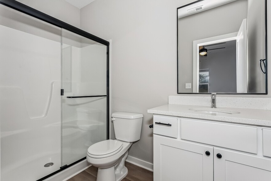 Building Photo - 917 S Logan St