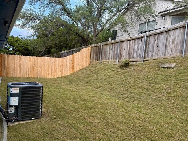 Building Photo - 21003 Boggy Ford Rd