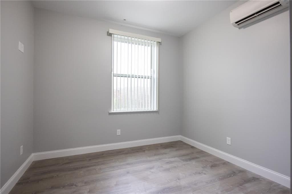 Building Photo - 6899 Post Rd