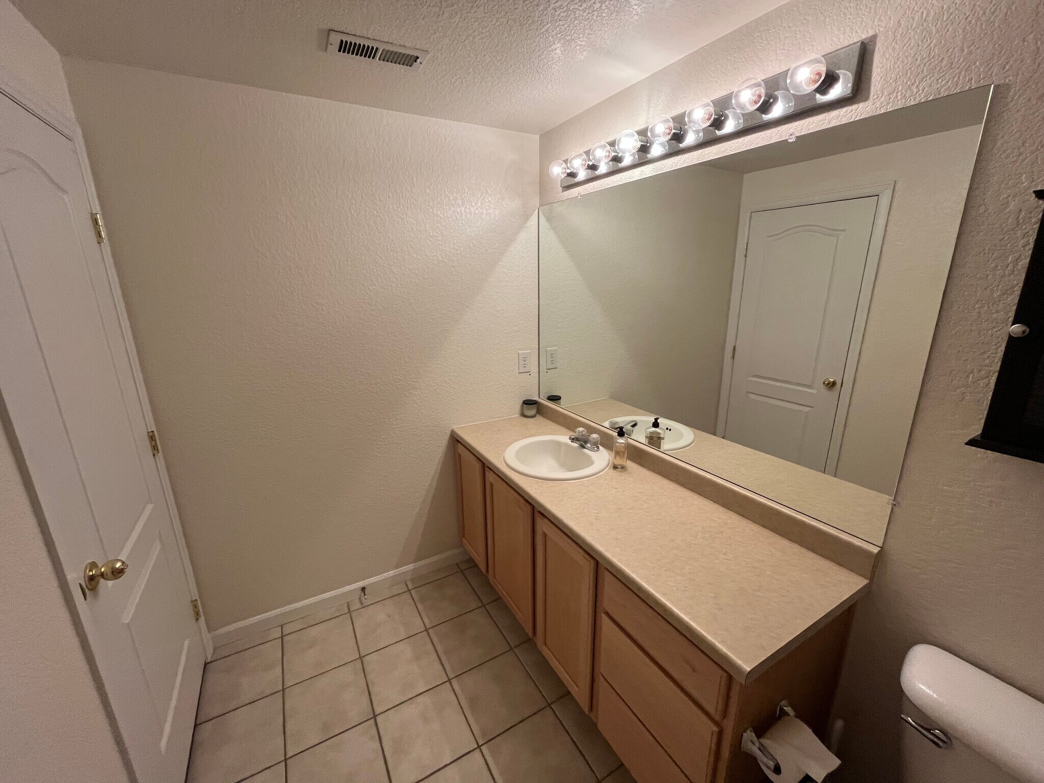 2nd Bath - 5534 Lewis St