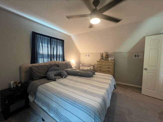 Building Photo - 352 Sailfish Dr