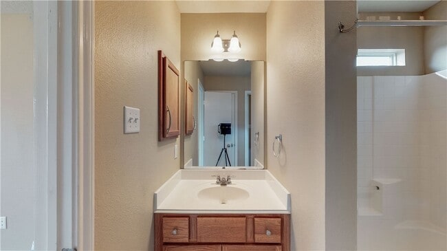 Building Photo - 4023 Southern Trace Dr
