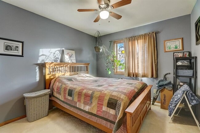 Building Photo - Punzel Sapphire Clarmar