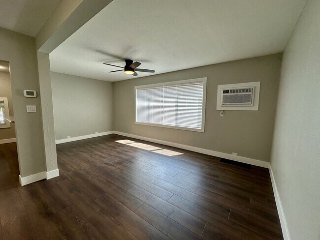Building Photo - Come Experience the Charm of Cle Elum