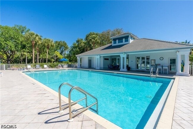 Building Photo - 3740 Fieldstone Blvd