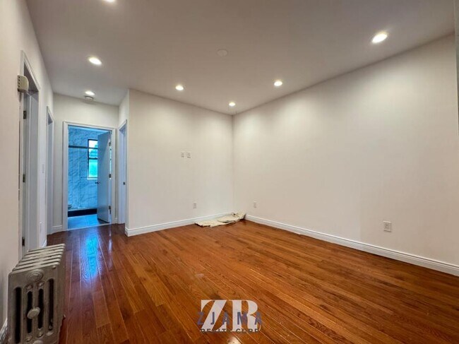 Building Photo - 3 bedroom in Brooklyn NY 11215