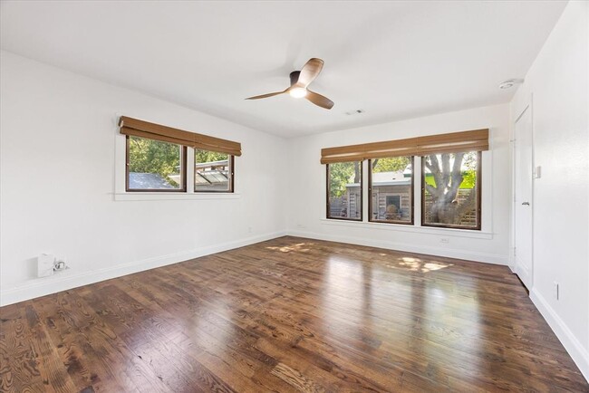 Building Photo - 1106 Fairmount Ave